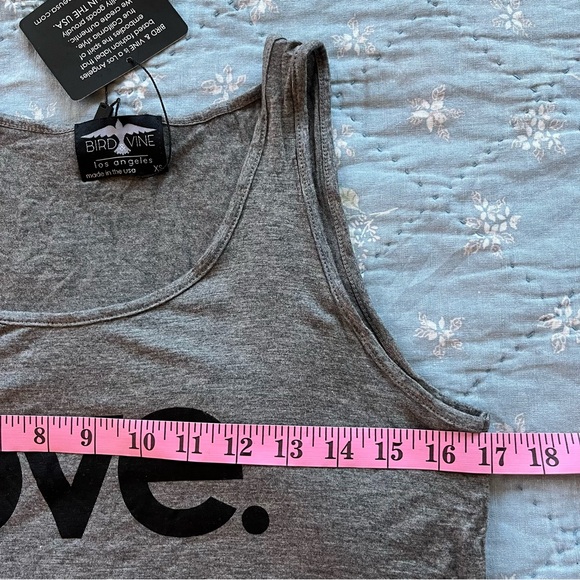 NWT Bird & Vine Los Angeles Gray Love Spellout Tank Top Size XS MSRP $ 50 - Picture 6 of 6